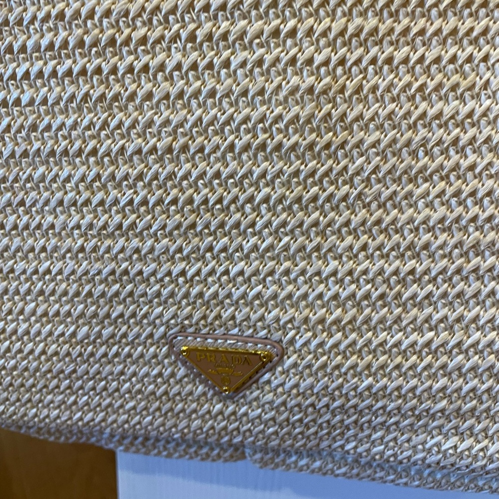 Straw woven Cream Shoulder Bag with Textured Fabric and Embossed Logo - Picture 5 of 5